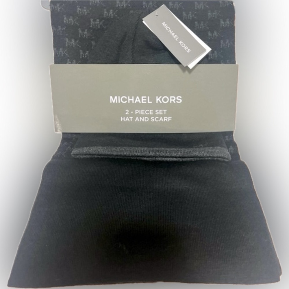 Mens Michael Kors Scarf and Reversible Hat Set MK logo Black/Charcoal Gray